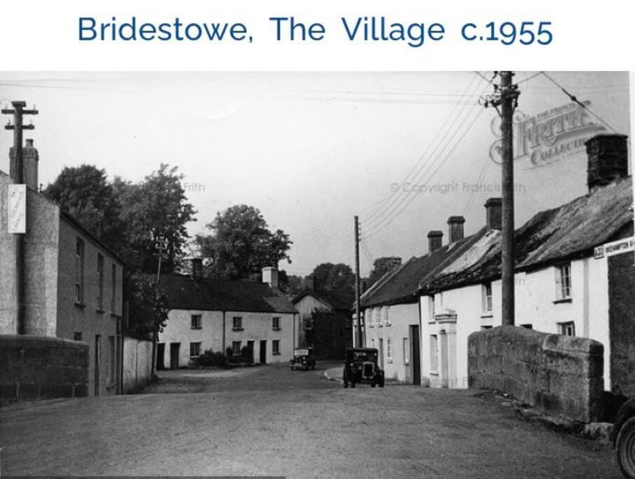 Church Gate Cottage - Bridestowe 외부 사진
